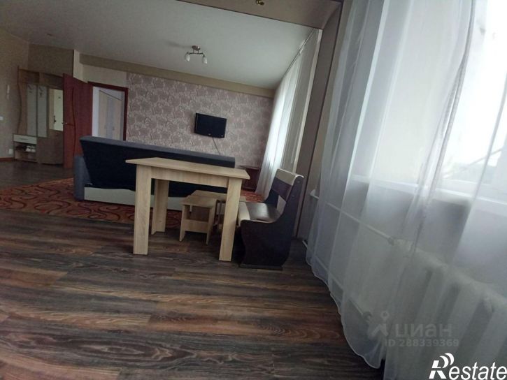 2-комн квартира Находкинский проспект, 106,  д. 106