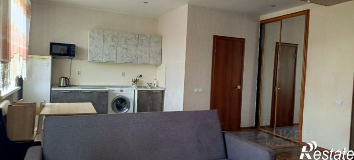 2-комн квартира Находкинский проспект, 106,  д. 106