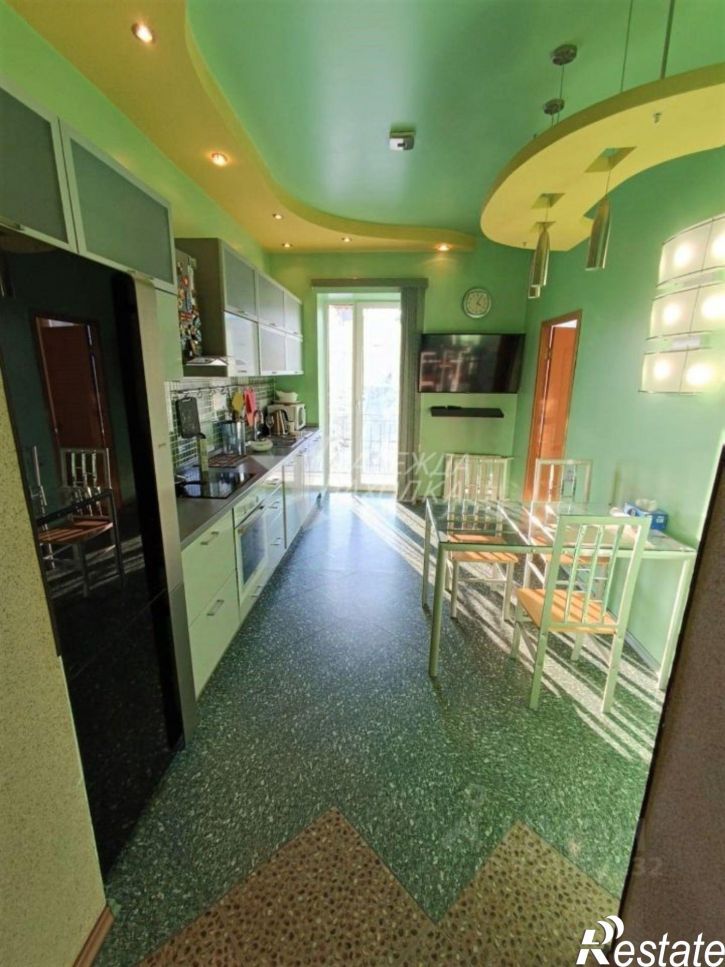 2-комн квартира Комсомольская улица, 12,  д. 12