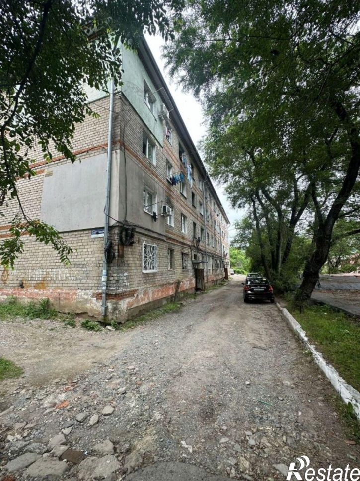 Комната Заводская улица, 16,  д. 16