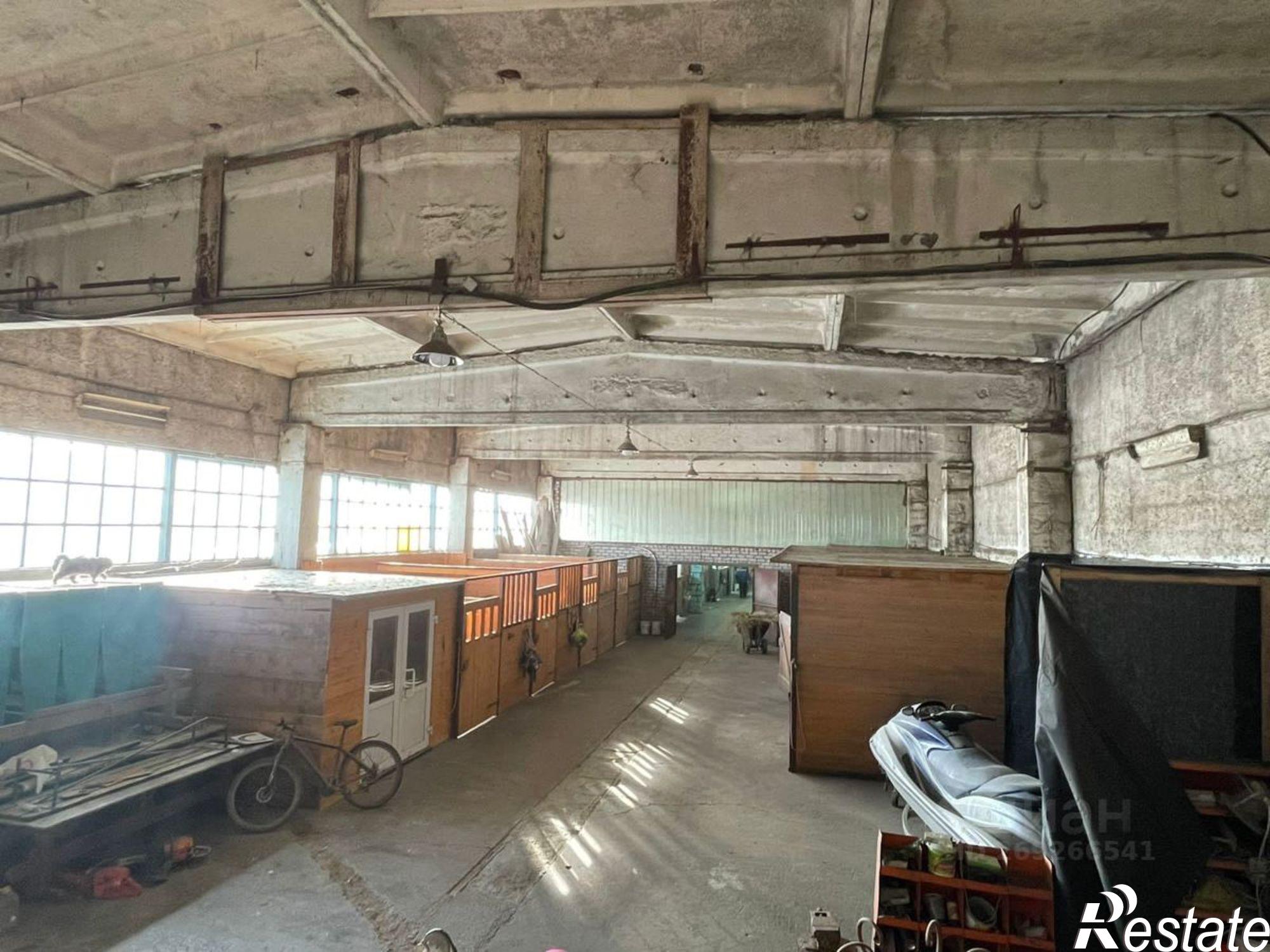 Купить помещение свободного назначения за 40 005 000 рублей на Береговая улица, 40