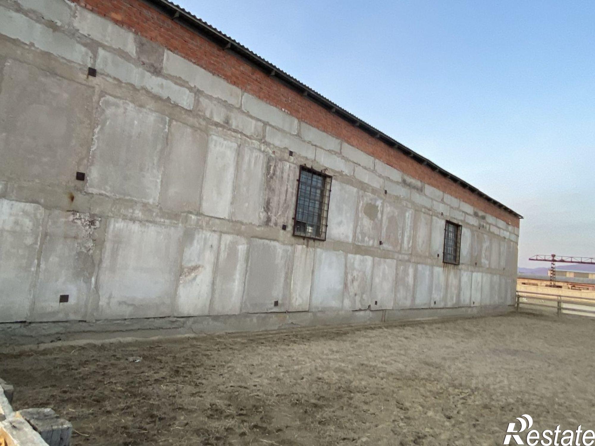 Купить помещение свободного назначения за 40 005 000 рублей на Береговая улица, 40