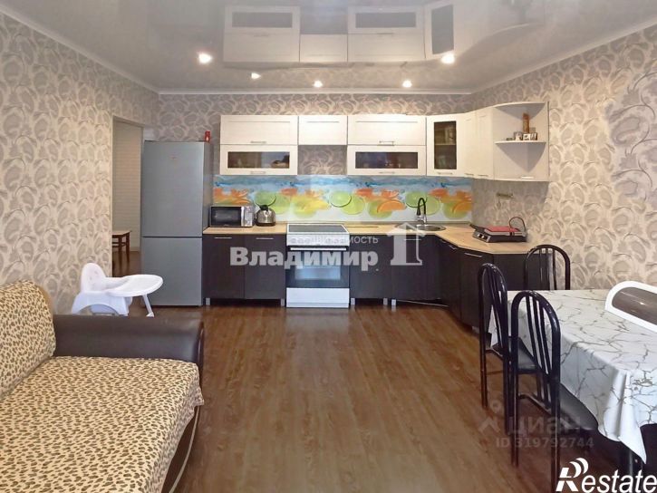 2-комн квартира улица Астафьева, 115,  д. 115