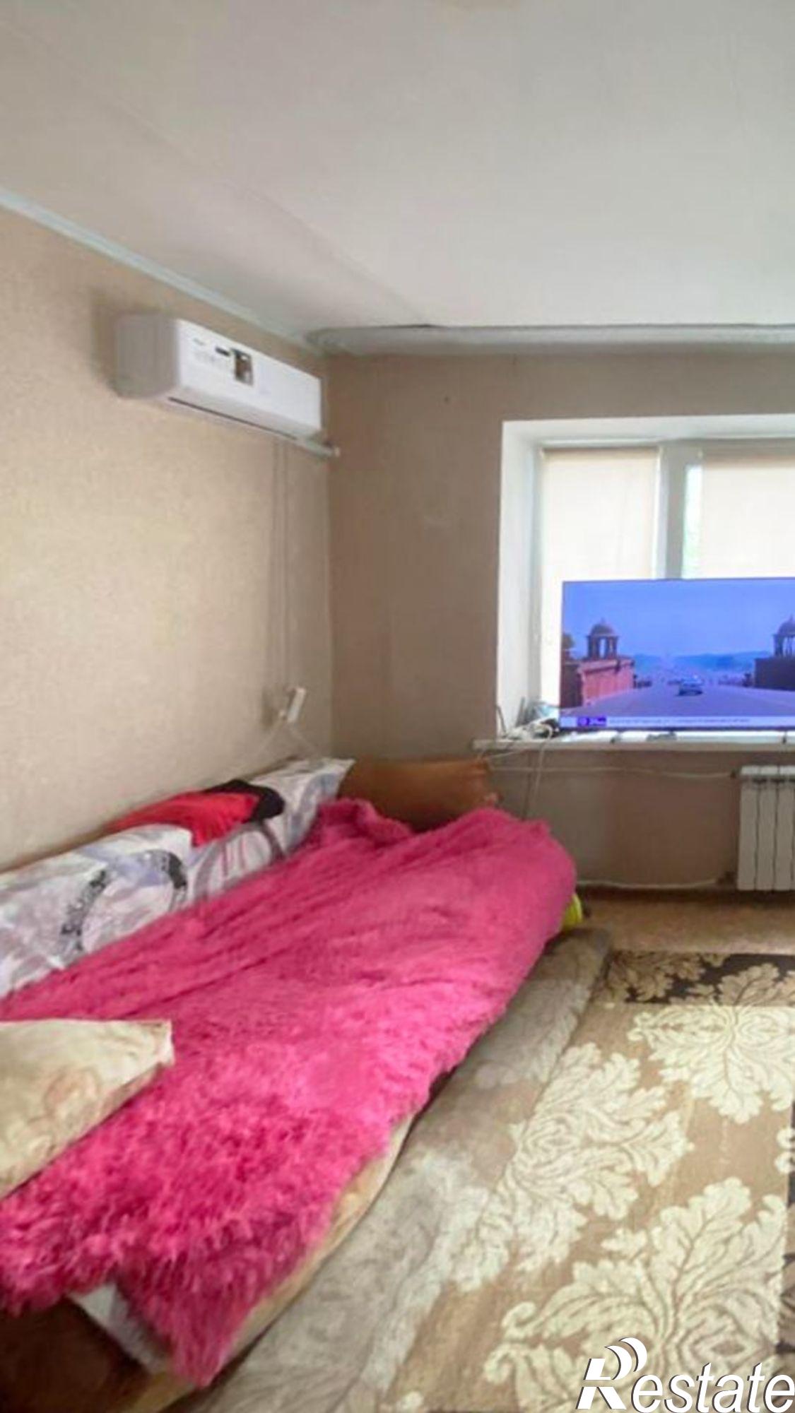 Купить комнату за 1 270 000 рублей на Комсомольская улица, 32