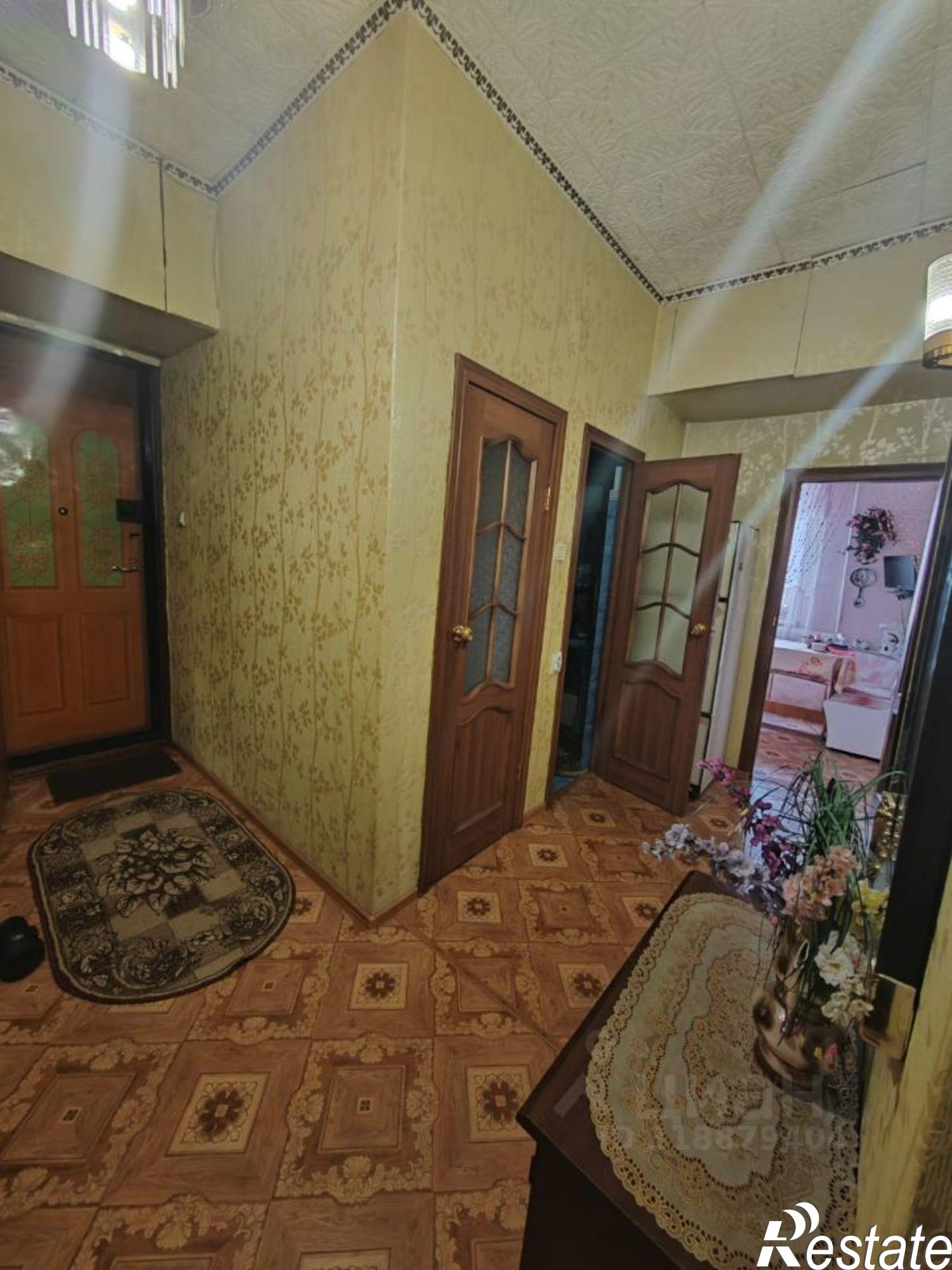 Купить квартиру за 5 600 000 рублей на Находкинский проспект, 110