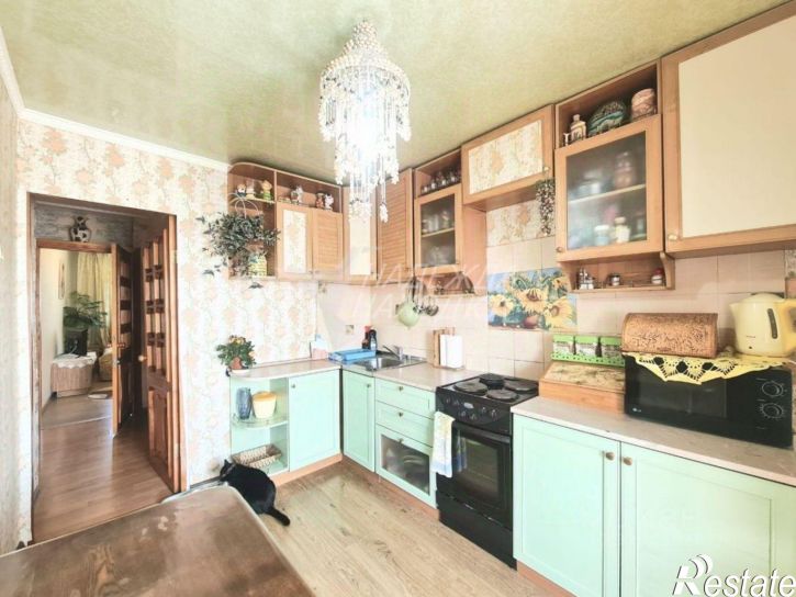 3-комн квартира улица Астафьева, 23,  д. 23