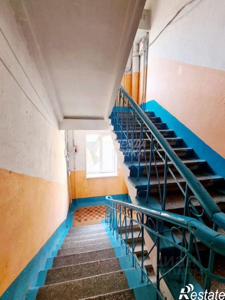 4-комн квартира Находкинский проспект, 100,  д. 100