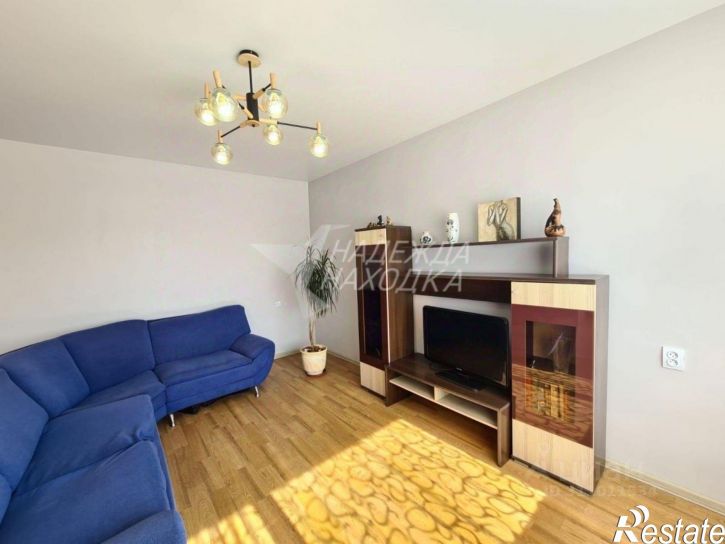 3-комн квартира улица Постышева, 33/18,  д. 33/18