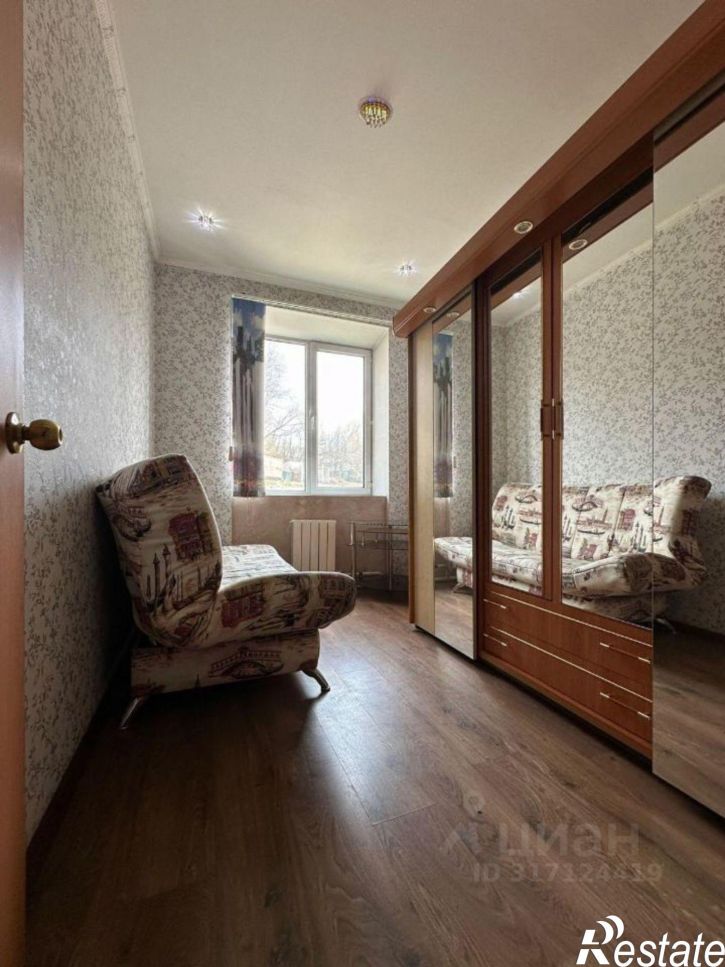 3-комн квартира улица Седова, 4,  д. 4