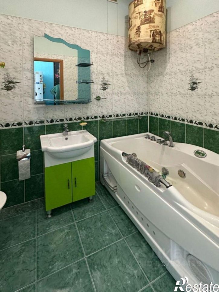 3-комн квартира улица Седова, 4,  д. 4