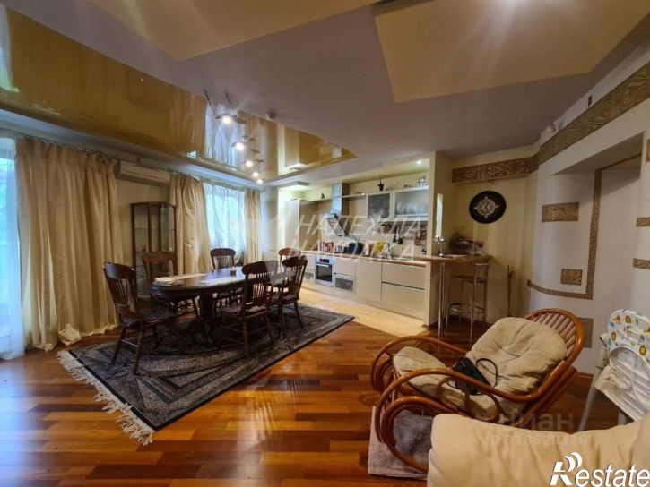 5-комн квартира ул Бабкина, 1,  д. 1