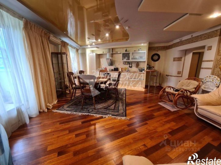 5-комн квартира ул Бабкина, 1,  д. 1