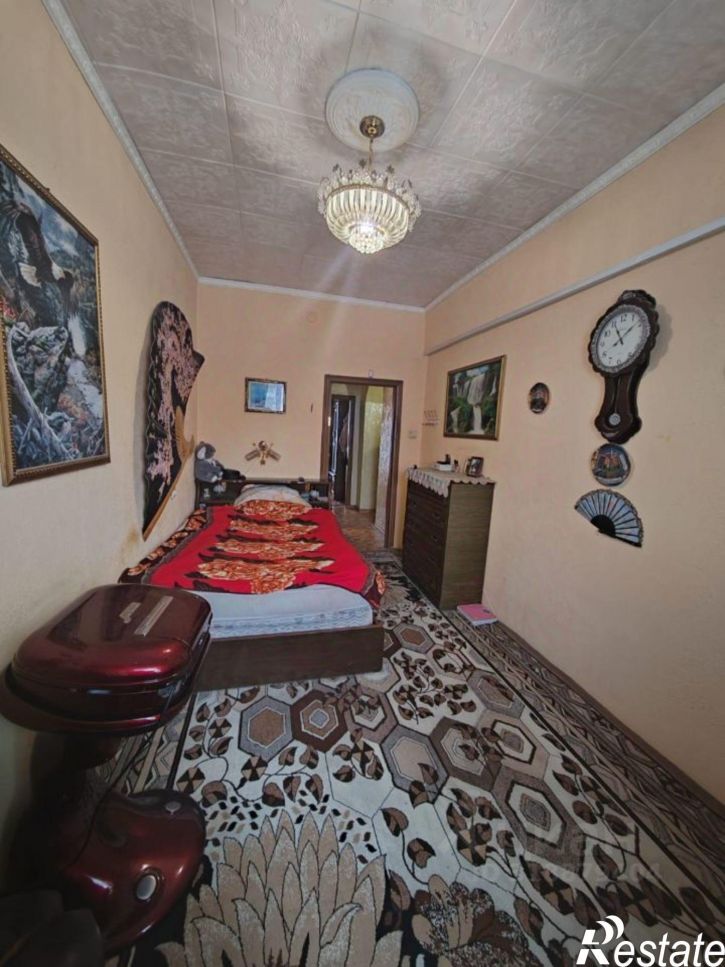 2-комн квартира Находкинский проспект, 110,  д. 110