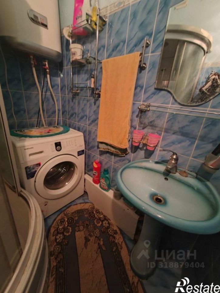 2-комн квартира Находкинский проспект, 110,  д. 110