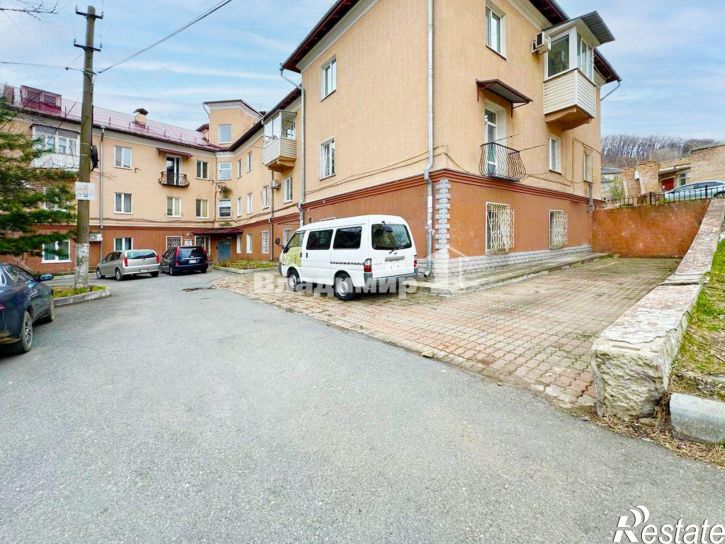 3-комн квартира улица Луначарского, 18,  д. 18