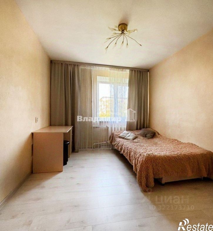 4-комн квартира Находка г., Постышева ул., д.2/21