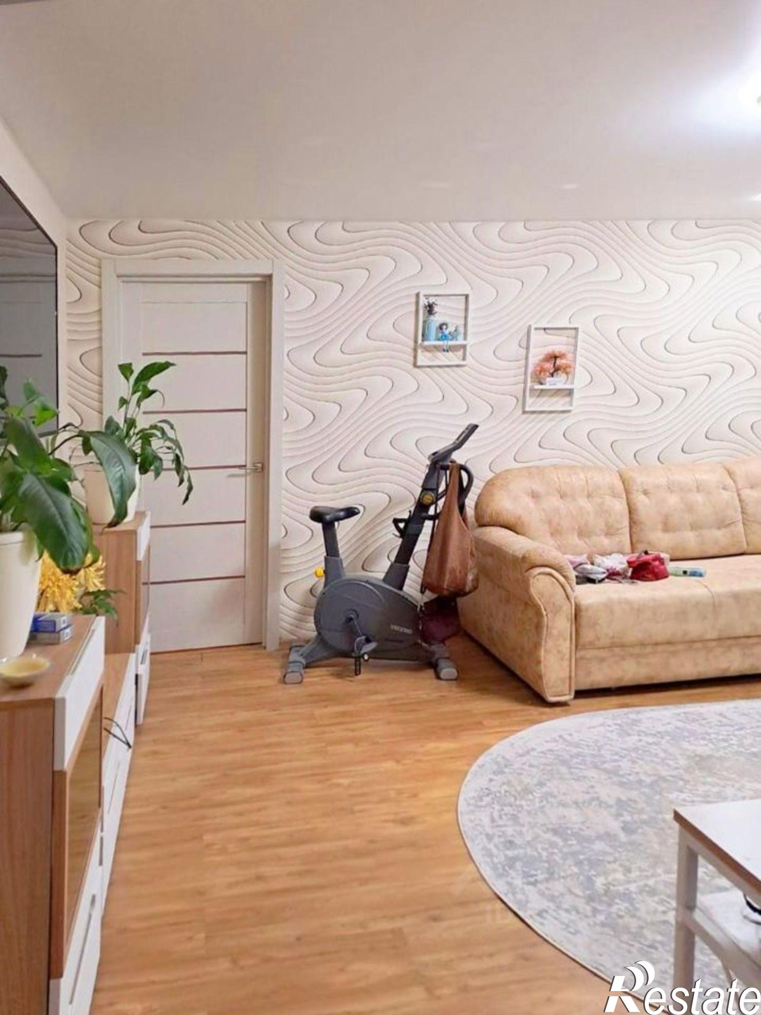 Купить квартиру за 6 600 000 рублей на Находкинский проспект, 70А