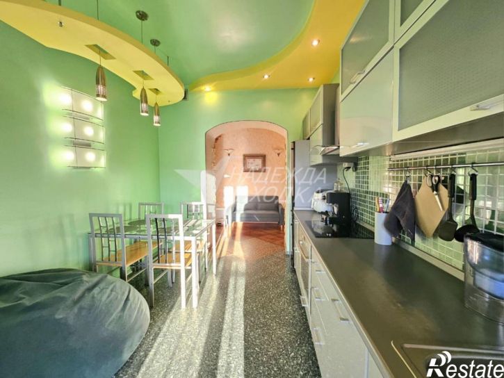 2-комн квартира Комсомольская ул, 12