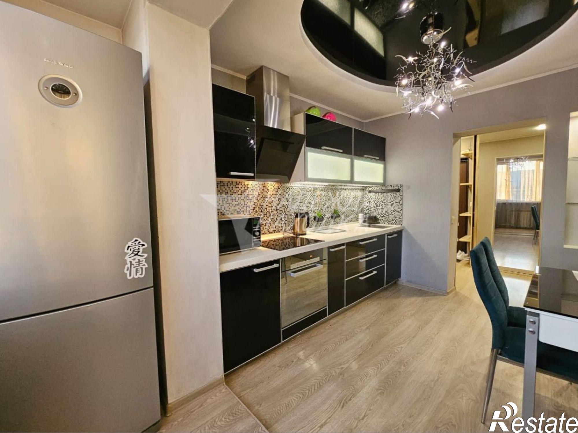 Сдать квартиру за 42 000 рублей на Свердлова ул, 39