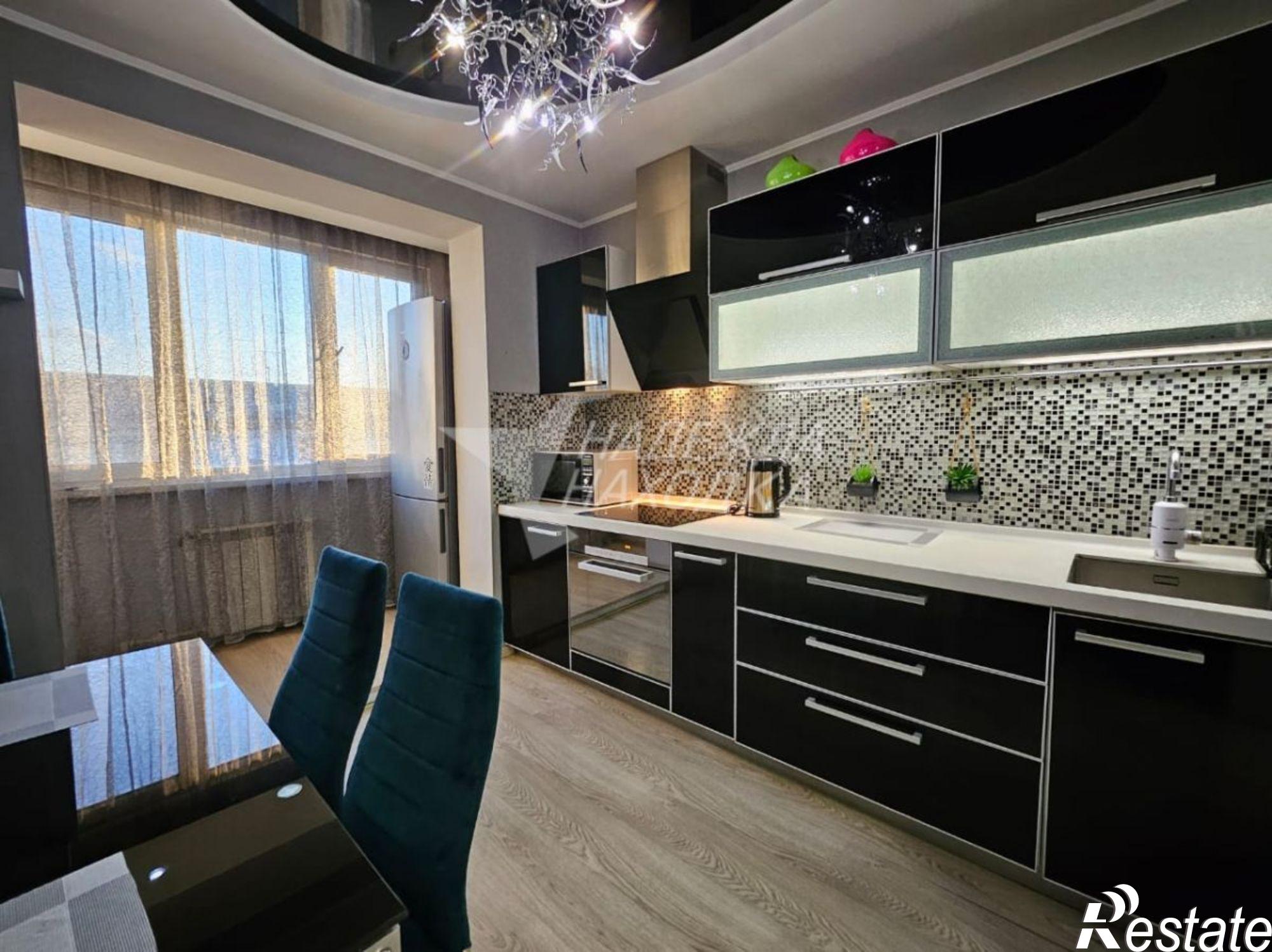 Сдать квартиру за 42 000 рублей на Свердлова ул, 39