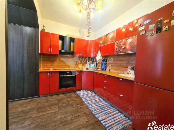 4-комн квартира ул Владивостокская, 44,  д. 44