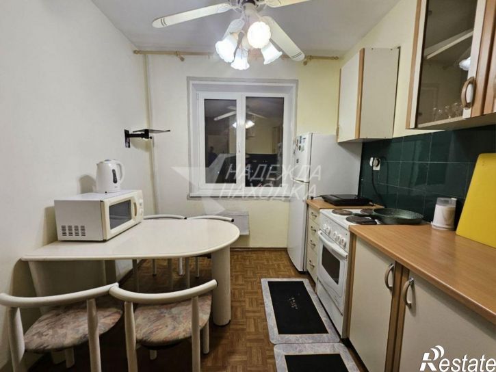 2-комн квартира поселок Врангель мкр., Приморский пр-кт, 28