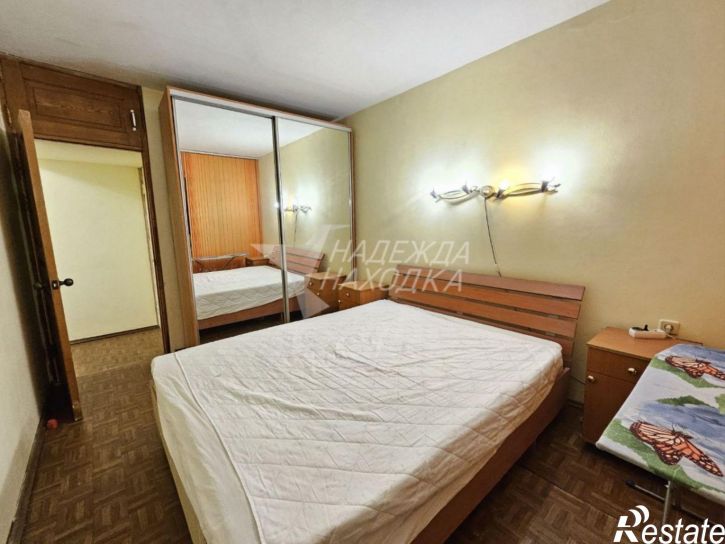 2-комн квартира поселок Врангель мкр., Приморский пр-кт, 28