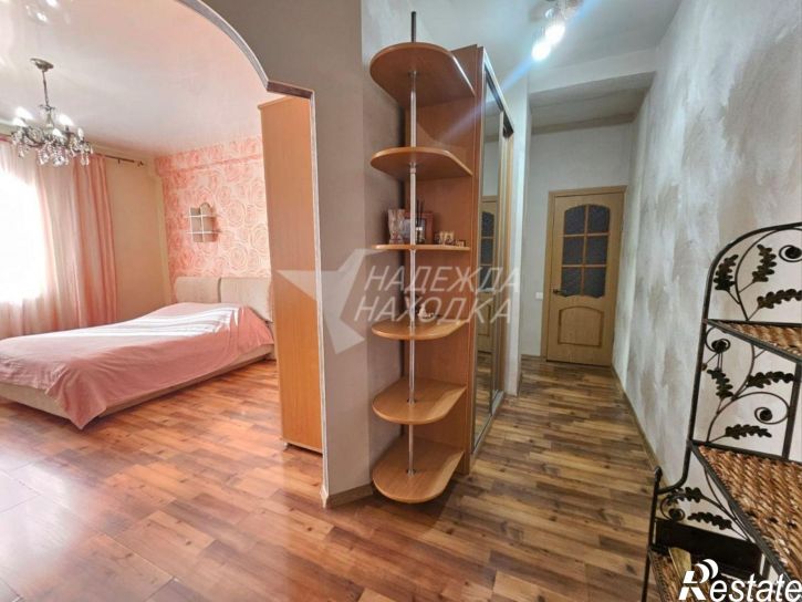 2-комн квартира Горького ул, 17