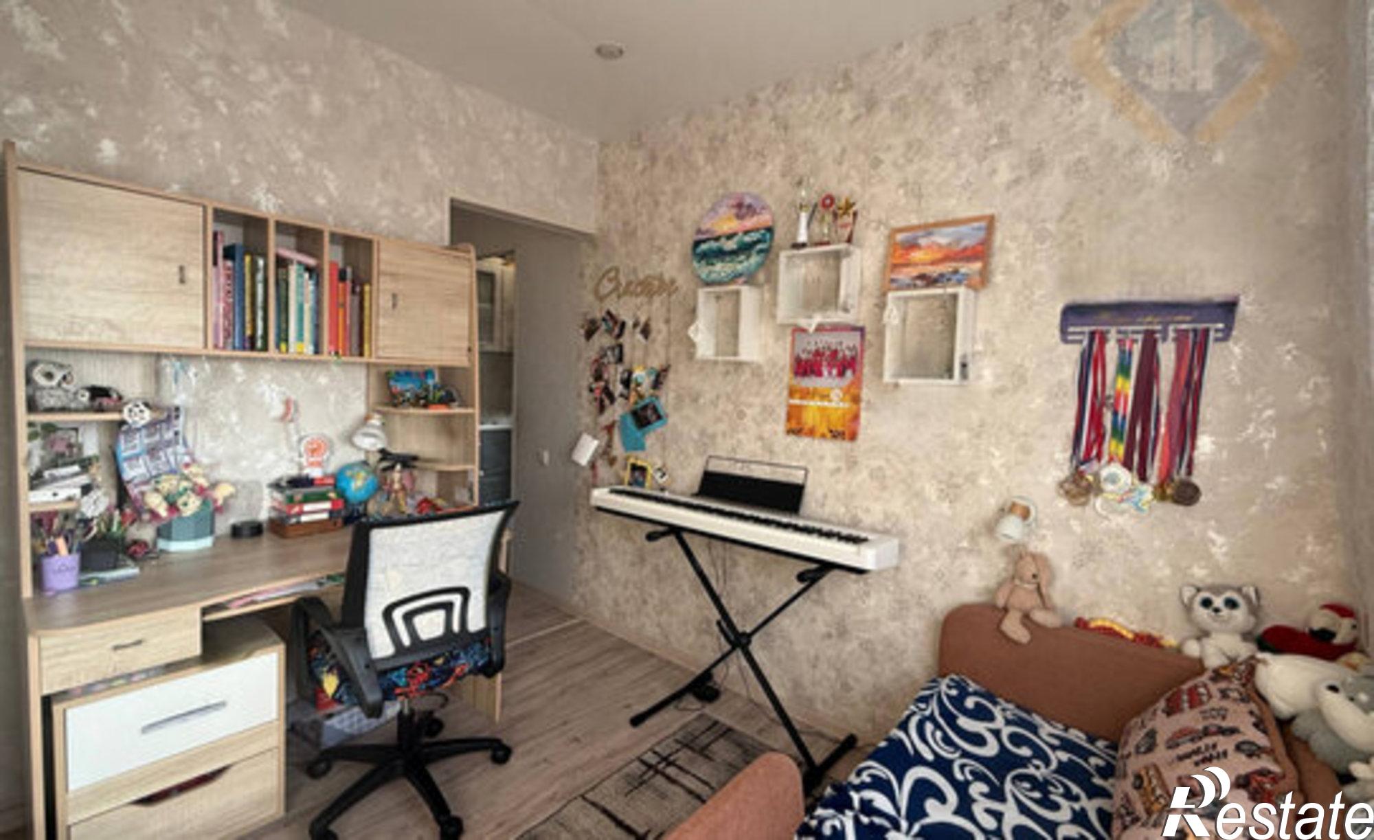 Купить квартиру за 4 200 000 рублей на Находкинский проспект, 64Б