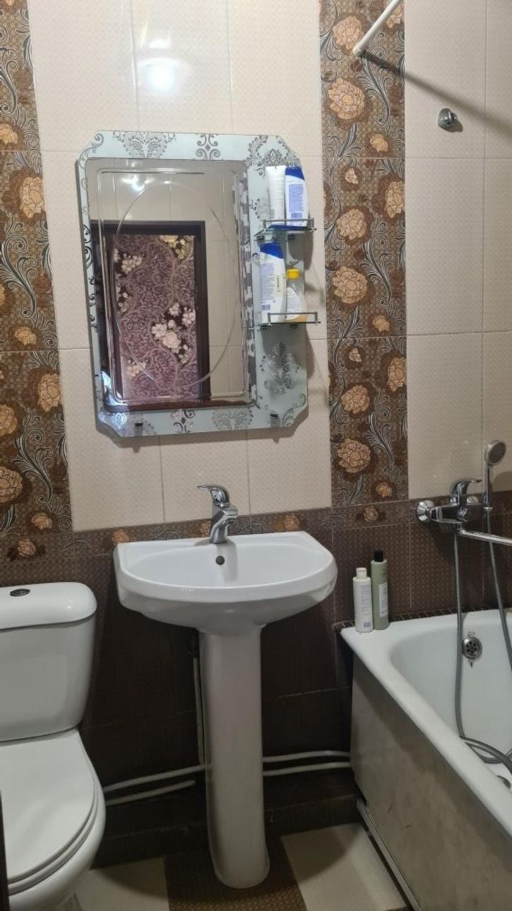 3-комн квартира Дзержинского ул, 5а