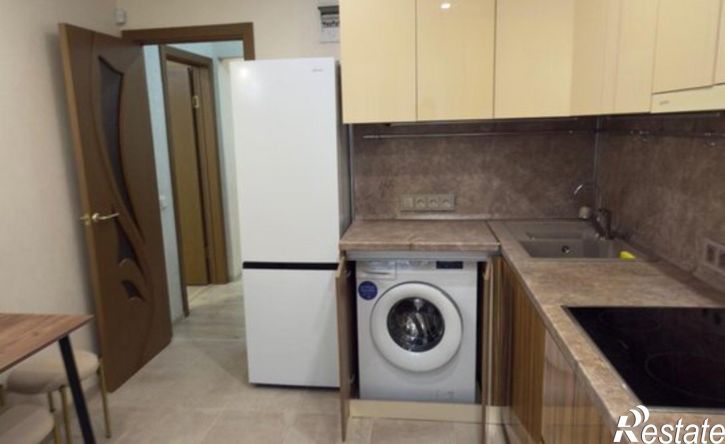 3-комн квартира ул Постышева, 1,  д. 1