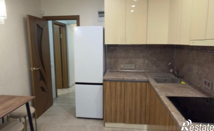 3-комн квартира ул Постышева, 1,  д. 1
