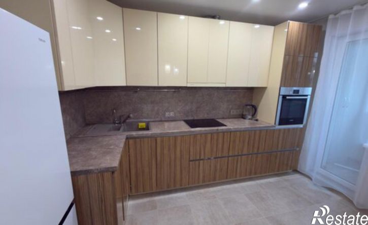 3-комн квартира ул Постышева, 1,  д. 1