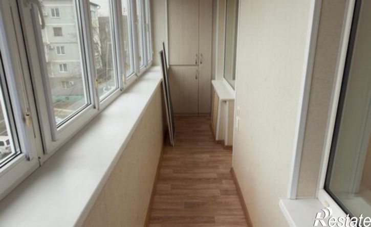 3-комн квартира ул Постышева, 1,  д. 1