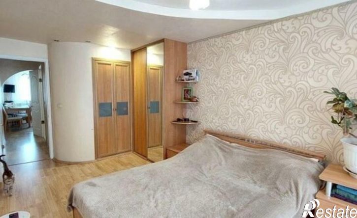 3-комн квартира улица Горького, 15,  д. 15