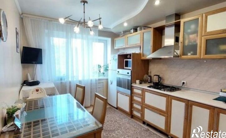 3-комн квартира улица Горького, 15,  д. 15