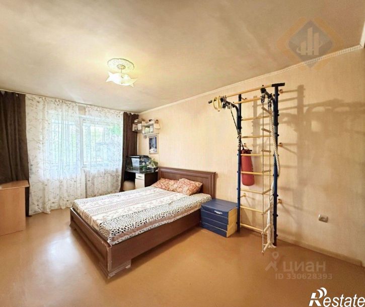 3-комн квартира улица Пирогова, 66,  д. 66