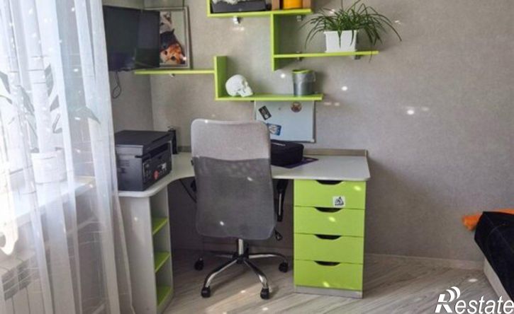 3-комн квартира ул Постышева, 35,  д. 35
