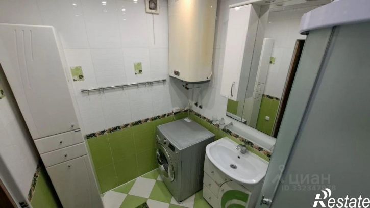4-комн квартира ул Черняховского, 8,  д. 8