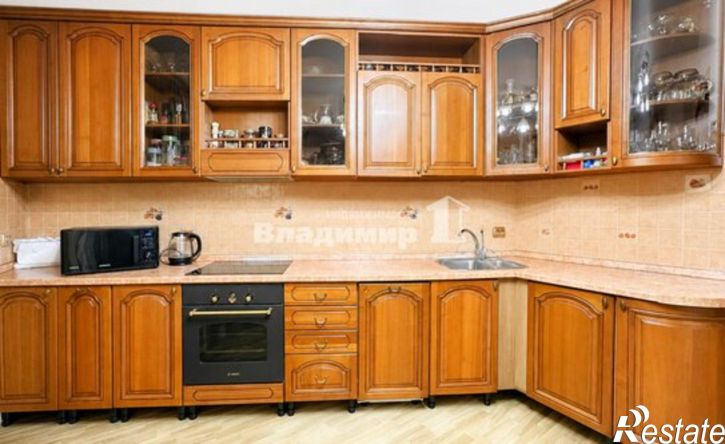4-комн квартира ул Черняховского, 8,  д. 8