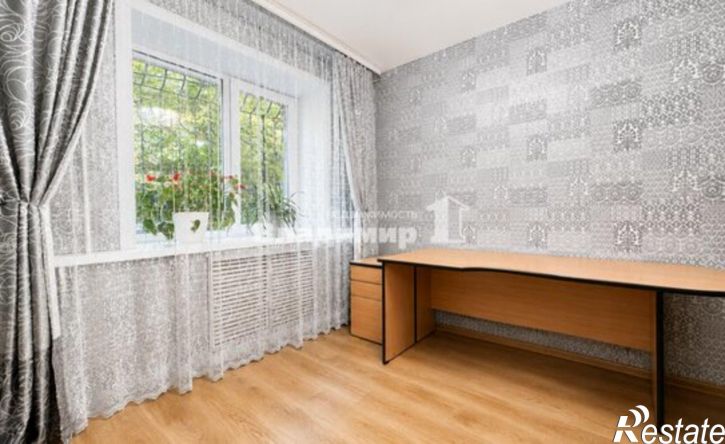 4-комн квартира ул Черняховского, 8,  д. 8