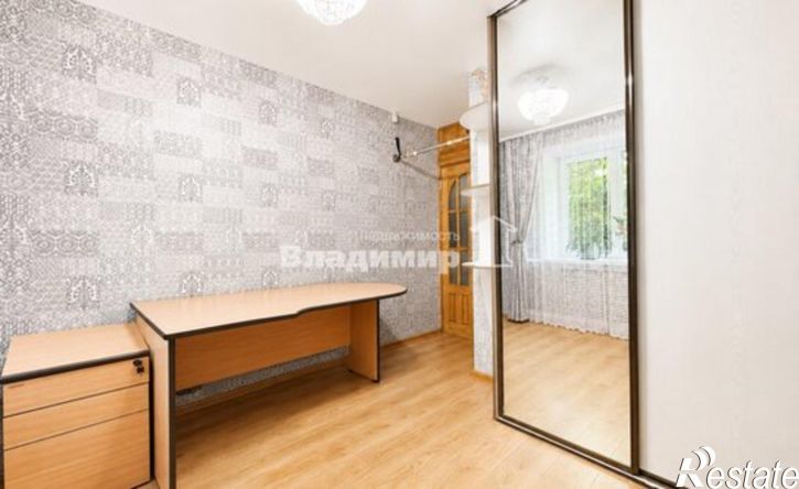 4-комн квартира ул Черняховского, 8,  д. 8
