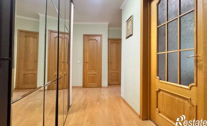 2-комн квартира ул Сидоренко, 8,  д. 8