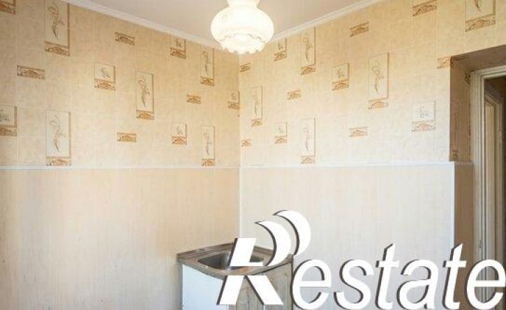 2-комн квартира улица Постышева, 8,  д. 8