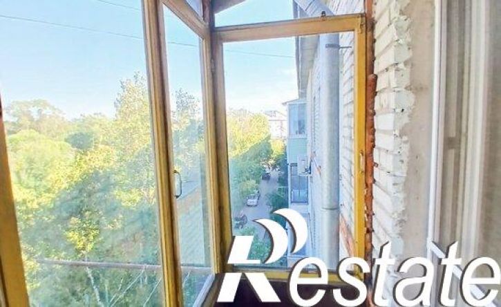 2-комн квартира улица Постышева, 8,  д. 8